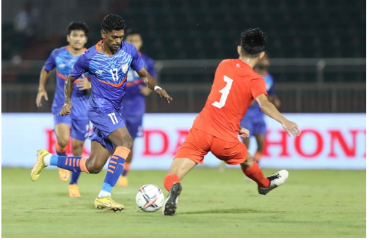 Ấn Độ sảy chân trước Singapore giúp tuyển Việt Nam rộng cửa vô địch