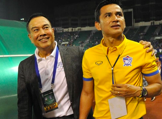 Chủ tịch Liên đoàn bóng đá Thái Lan giảng hòa với HLV Kiatisak