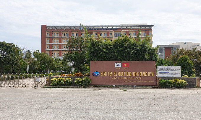 Kỷ luật 2 Phó giám đốc Bệnh viện Đa khoa Trung ương Quảng Nam 