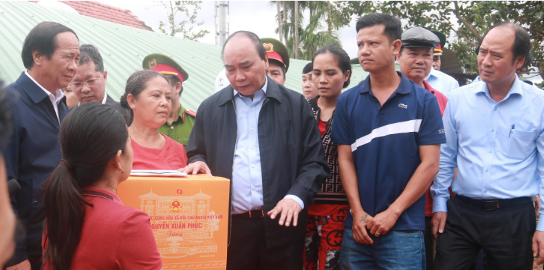 Chủ tịch nước đề nghị Đà Nẵng khẩn trương hỗ trợ người dân khắc phục hậu quả ngập lụt