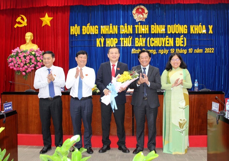 Chủ tịch HĐND tỉnh Bình Dương Phạm Văn Chánh xin thôi nhiệm vụ