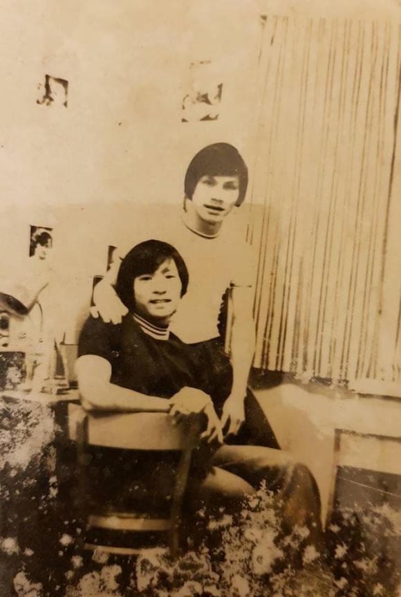 MC Lại Văn Sâm đăng bức ảnh hiếm thời còn làm bố bỉmcách đây hơn 40 năm
