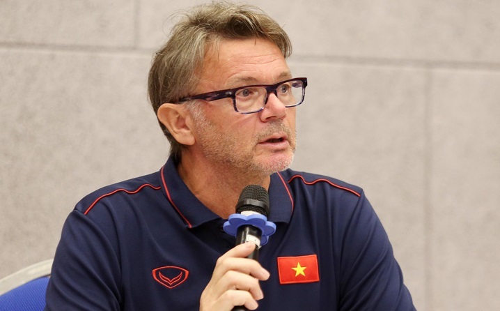 HLV Philippe ẩn ý về khả năng dẫn dắt tuyển Việt Nam