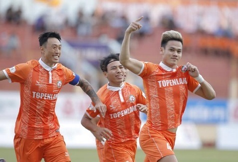Bình Định trả giá đắt sau trận hòa HAGL ở vòng 22 V.League