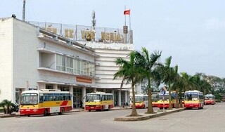 49 nhà xe 'bỏ tuyến' tại 2 bến Yên Nghĩa và Sơn Tây