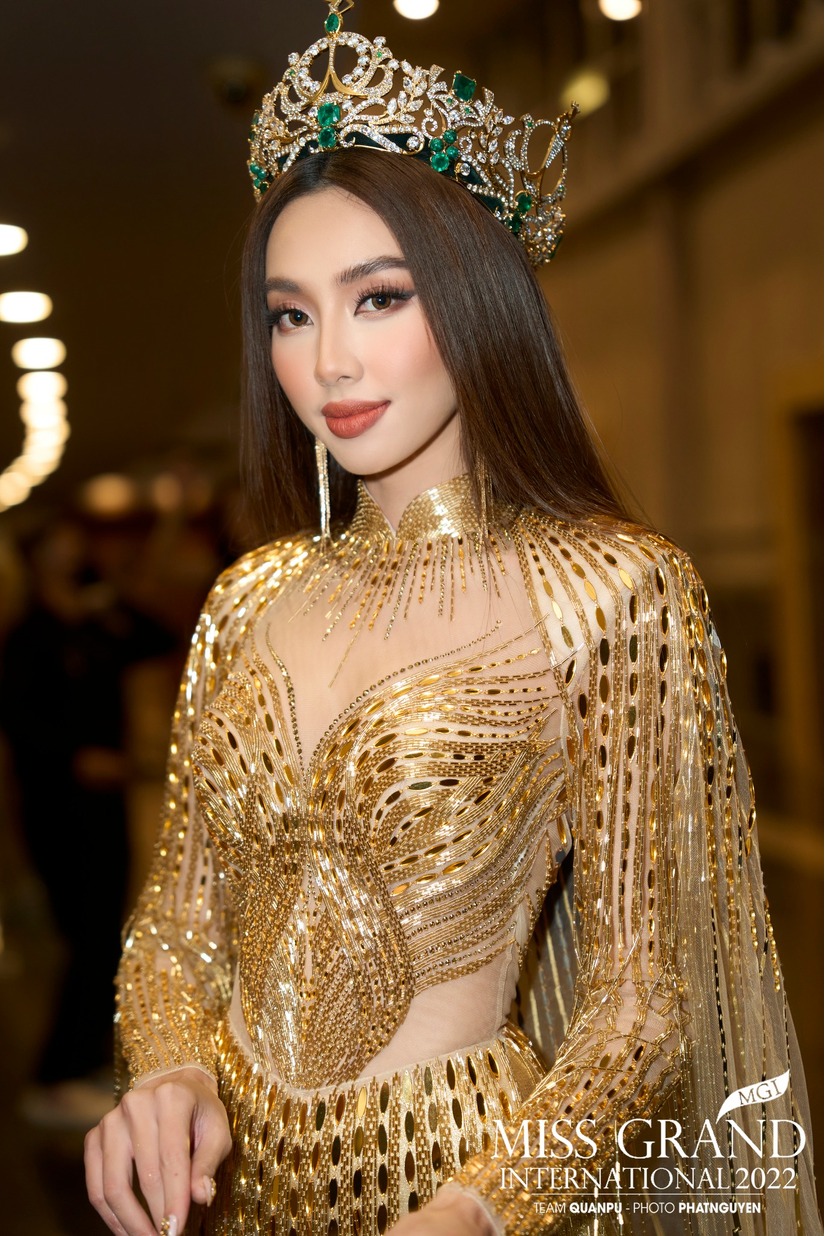 Hoa hậu Thuỳ Tiên lên tiếng về vụ kiện 2,4 tỷ đồng, khẳng định không nợ tiền bất cứ ai