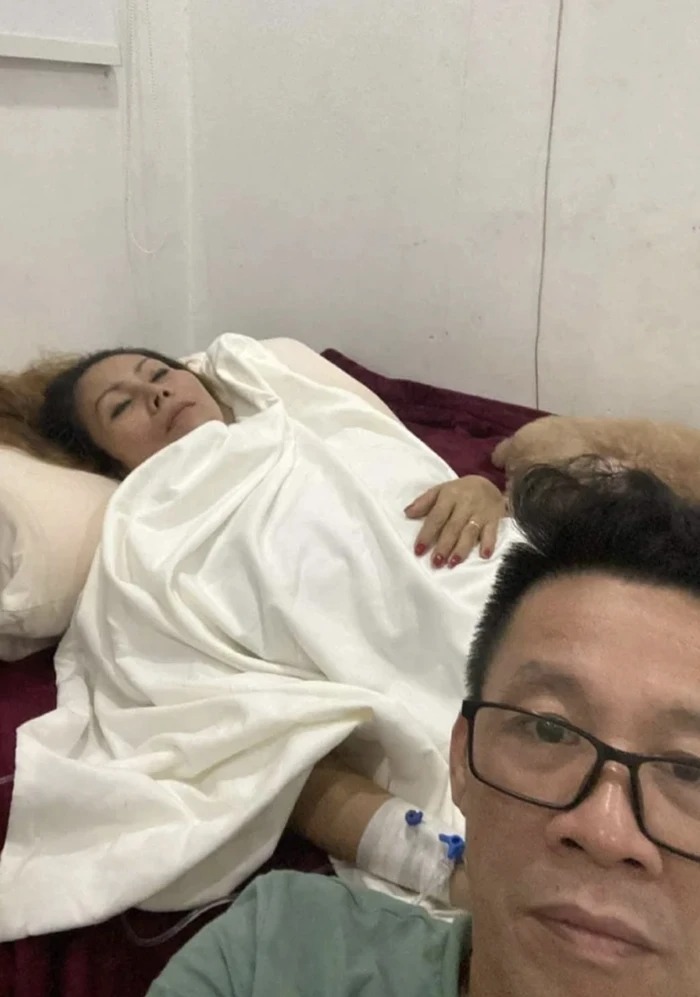 Ca sĩ Nguyệt Thu qua đời tuổi 49 vì ung thư gan