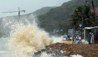 Cảnh báo ở vùng biển bắc Biển Đông có gió giật cấp 7-8, sóng biển cao từ 2-4m