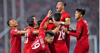  Danh sách tuyển Việt Nam chuẩn bị cho AFF Cup: Công Phượng, Xuân Trường vắng mặt
