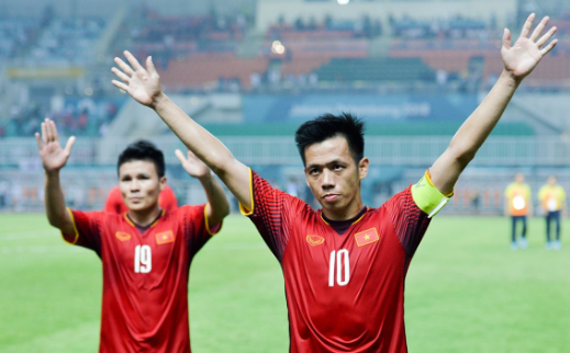 BLV Quang Huy đánh giá Văn Quyết cao hơn Quang Hải ở AFF Cup