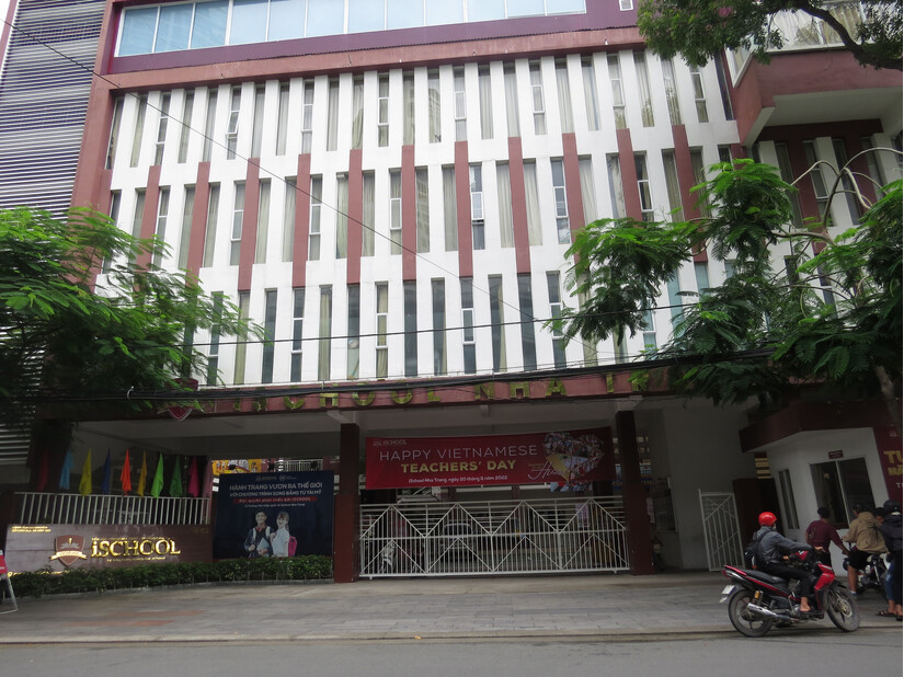 Vụ ngộ độc tại trường ISchool Nha Trang đã có 600 học sinh nhập viện