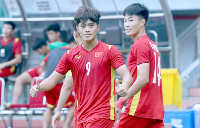 Tiền đạo Quốc Việt đầu quân cho HAGL ở V.League 2023 