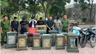 Bắt ổ nhóm chuyên đột nhập đền, chùa, nhà thờ ở Nghệ An và Hà Tĩnh trộm tài sản
