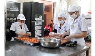 TP HCM siết chặt công tác tổ chức bếp ăn trường học