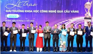 10 nhà khoa học trẻ được trao Giải thưởng Khoa học Công nghệ Quả Cầu Vàng năm 2022