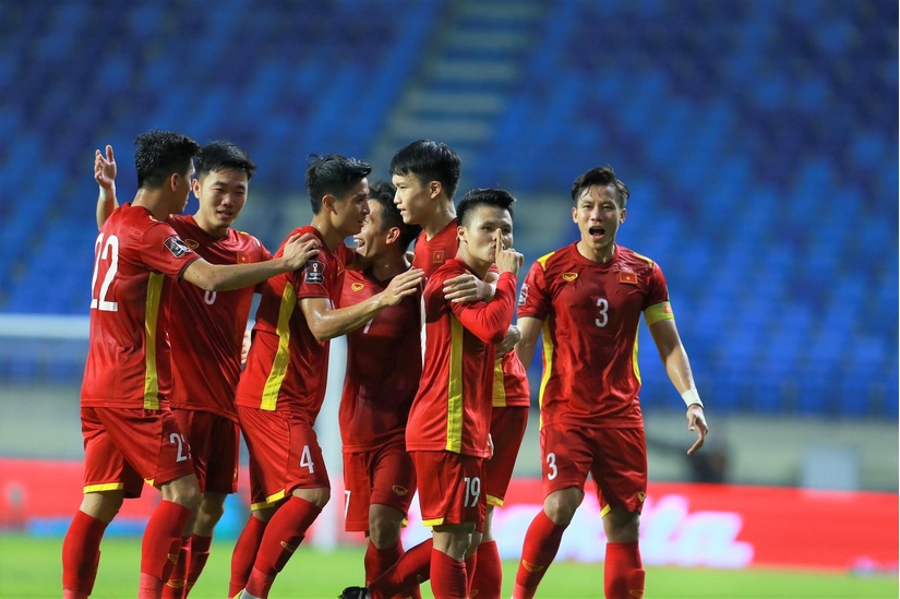 Vé xem tuyển Việt Nam đấu Singapore ở AFF Cup cao gấp nhiều lần giải V.League