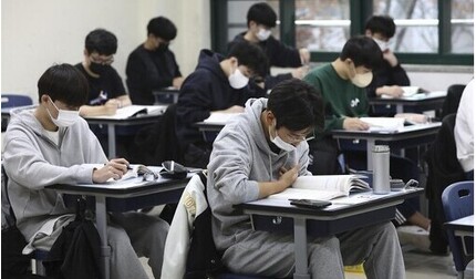OECD kêu gọi Hàn Quốc cải cách kỳ thi đại học