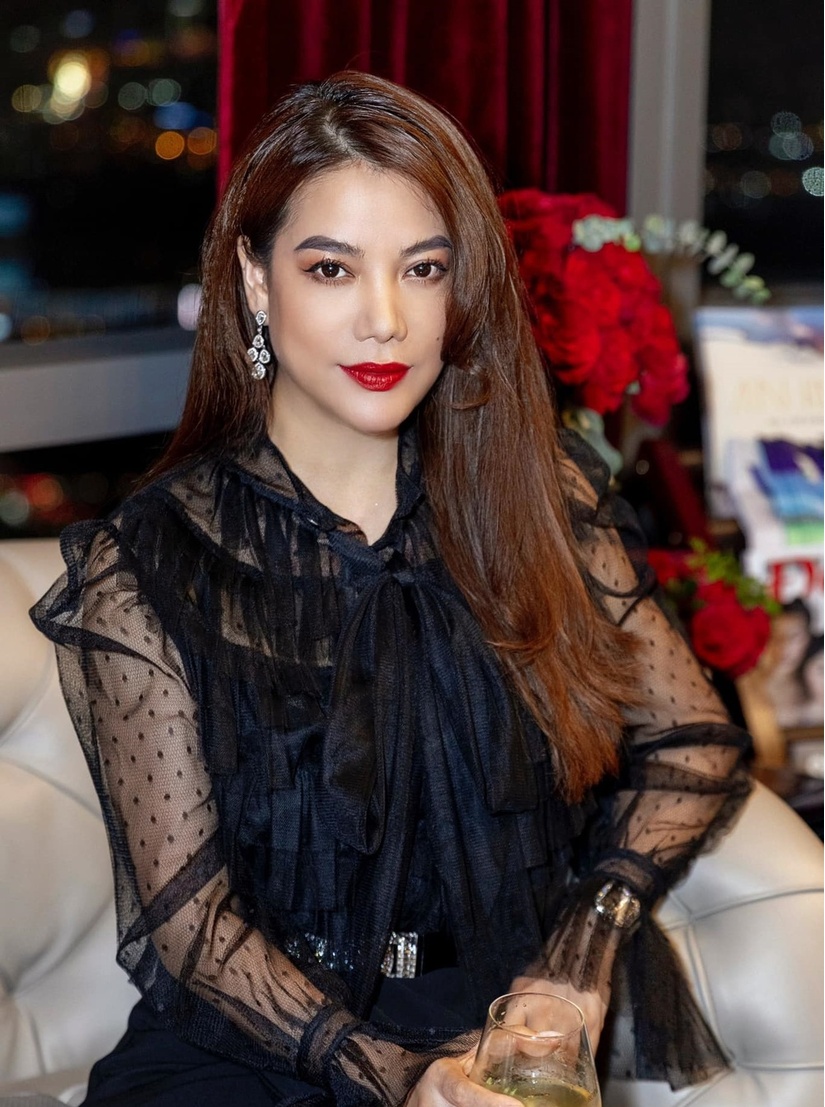 Diễn viên Trương Ngọc Ánh đưa ra phản hồi chính thức trước sự việc Á hậu Thạch Thu Thảo và ban tổ chức cuộc thi Miss Earth 2022 bị tố quỵt tiền