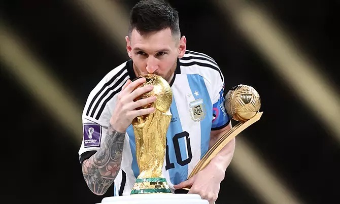 Argentina vô địch World Cup 2022: Phan Anh chấp nhận mặc váy, Duy Mạnh tặng Tuấn Hưng bài hát mới