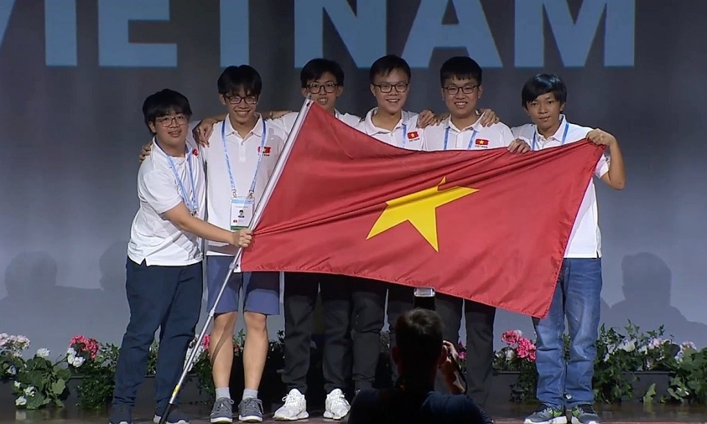Việt Nam lọt top 10 nước đạt kết quả cao nhất tại kỳ thi Olympic quốc tế 2022