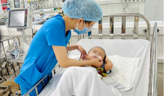  90 ngày giành giật sự sống cho trẻ 3 tuổi nhiễm cúm B và vi khuẩn đa kháng thuốc