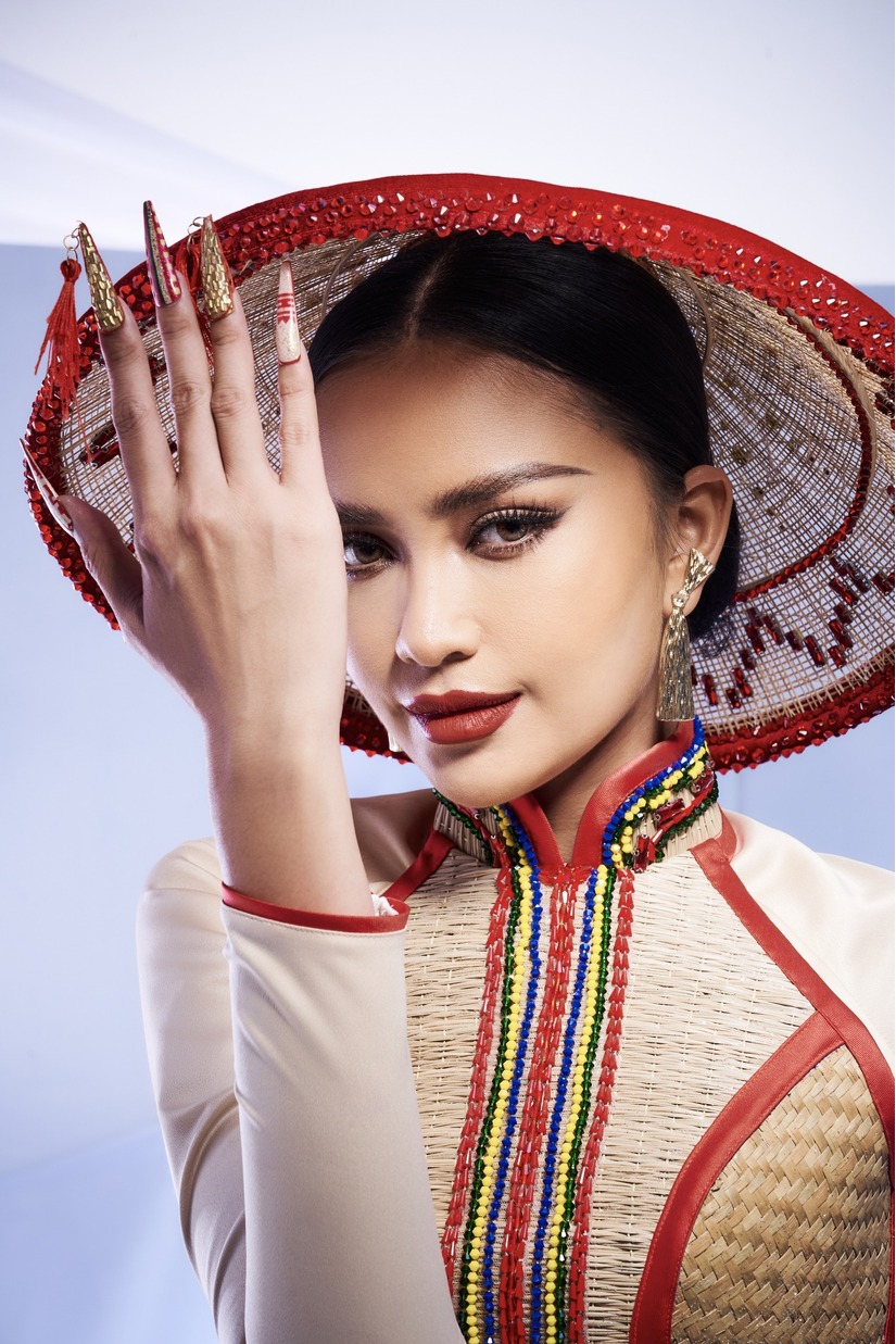 BTC Hoa hậu Hoàn vũ Việt Nam nói gì về trang phục dân tộc