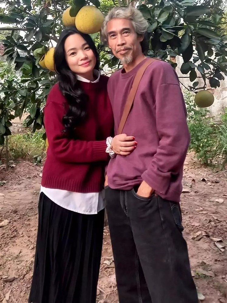 Hôn nhân của các sao nam Việt lấy người đẹp kém chục tuổi đến vài chục tuổi