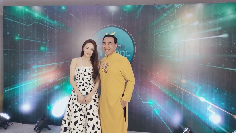 Ca sĩ Orange, MC Quyền Linh, Hoa hậu Khánh Vân chia sẻ cảm xúc dịp đầu năm mới 2023