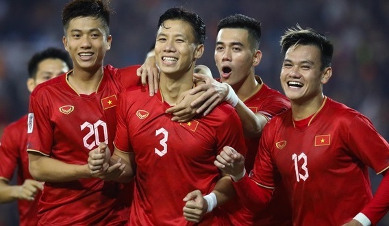 Ông Nguyễn Thành Vinh khuyên tuyển Việt Nam chơi tấn công trước Indonesia