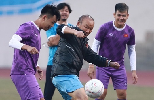 Sốt vé trận bán kết lượt về giữa tuyển Việt Nam và Indonesia