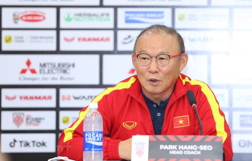 HLV Park Hang Seo gửi lời xin lỗi tới người hâm mộ sau trận hòa Thái Lan