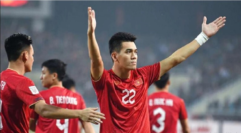 Cựu danh thủ Như Thành hy vọng bóng đá Việt Nam không tụt lùi