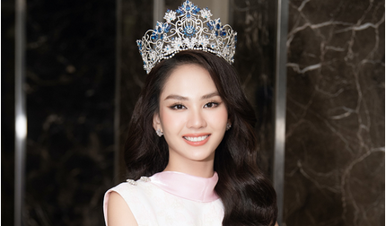 Hoa hậu Mai Phương đăng đàn xin lỗi sau vụ dùng nhạc 'Chinese New Year'