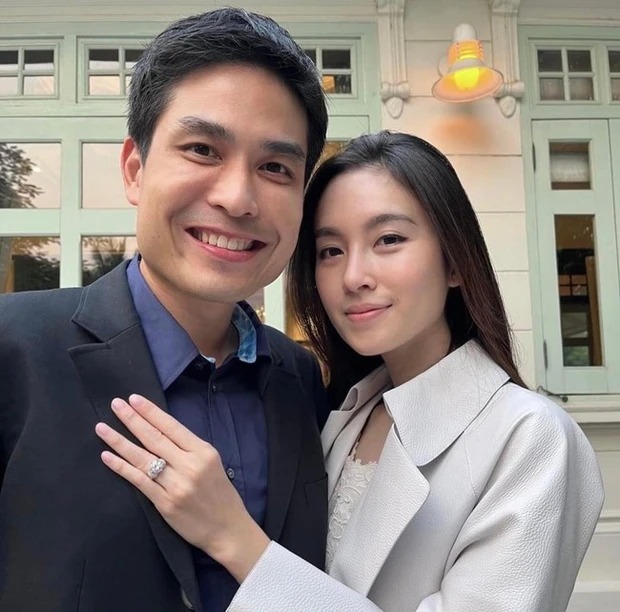 Hoa hậu chuyển giới đẹp nhất Thái Lan Nong Poy kết hôn với bạn trai doanh nhân