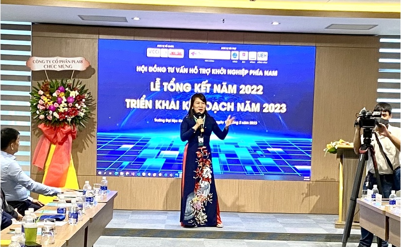 Bà Võ Thị Phương Lan – Chủ tịch Hội đồng Tư vấn và Hỗ trợ khởi nghiệp quốc gia phía Nam chia sẻ về những hoạt động của Hội đồng trong năm 2022.
