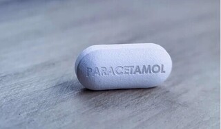 Cấp cứu người đàn ông uống Paracetamol liên tục 3 ngày để giảm đau đầu