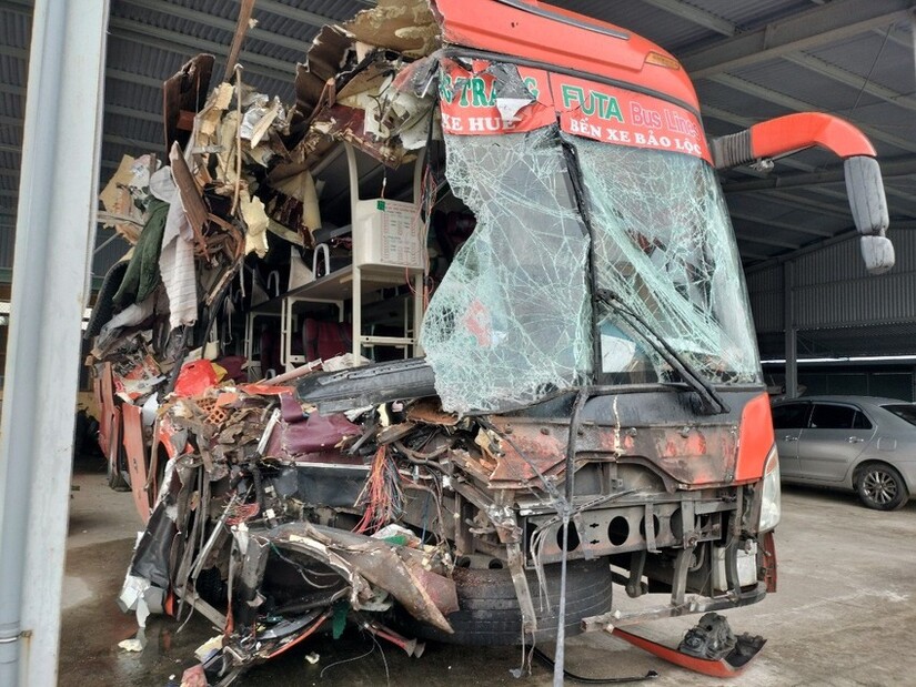 Tạm giữ tài xế xe khách vụ tai nạn 16 người thương vong ở Quảng Nam