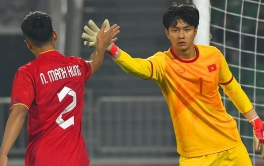 Thủ môn U20 Việt Nam quyết tâm cùng đồng đội đánh bại Iran