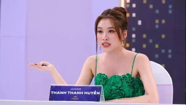 Thanh Thanh Huyền 'vô tình' để lộ kết quả Miss International Queen Vietnam gây tranh cãi 