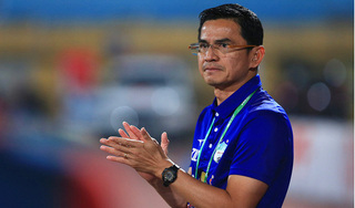 HLV Kiatisak được tiến cử làm tổng thư ký Liên đoàn bóng đá Thái Lan
