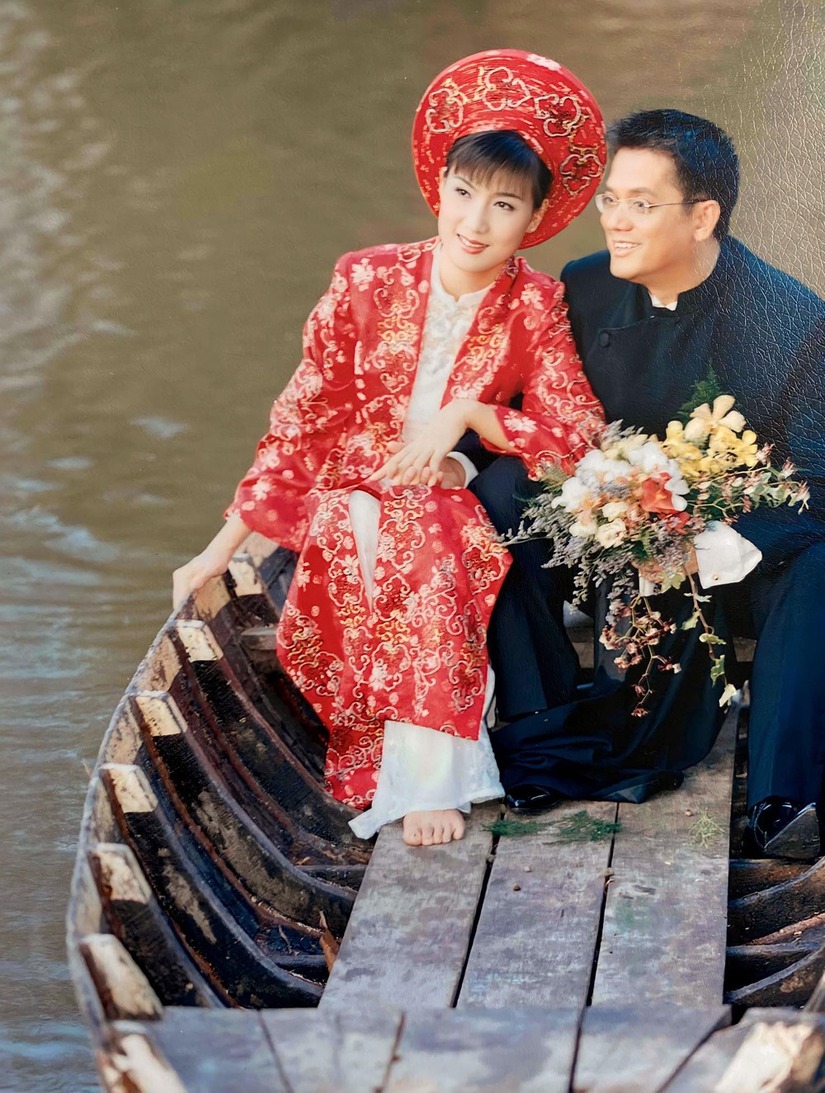 Diễn viên Hiền Mai khoe ảnh cưới 20 năm trước