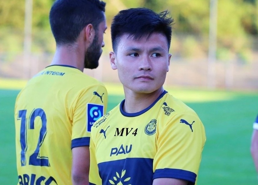 Quang Hải lập kỷ lục buồn tại Pau FC