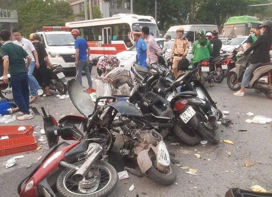 Sức khỏe của các nạn nhân trong vụ tai nạn liên hoàn ở Hà Nội hiện ra sao