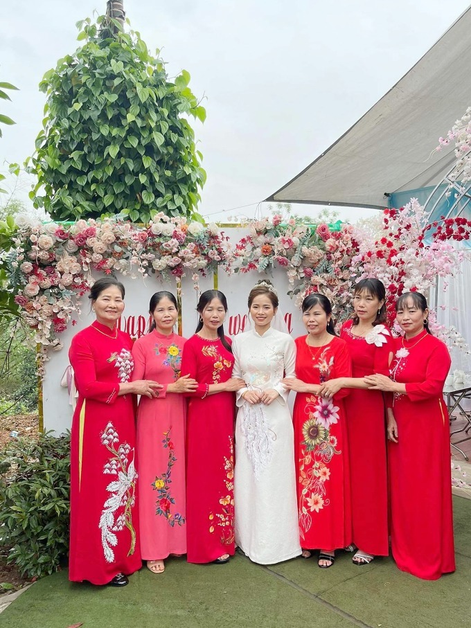 Phú Thọ: Mẹ chồng làm đám cưới linh đình cho con dâu đi lấy chồng mới để con thêm một lần hạnh phúc