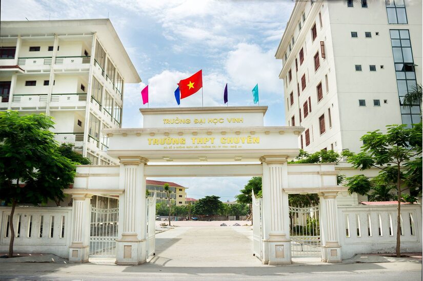 Xôn xao thông tin nữ sinh trường chuyên ở Nghệ An tự tử nghi do bị bạo lực học đường