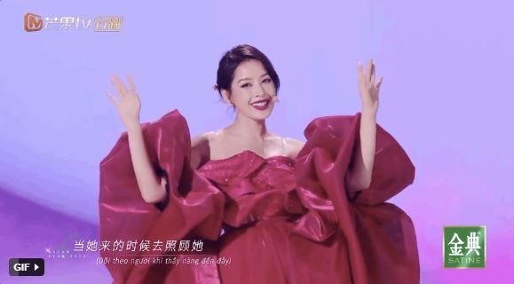 Chi Pu trong tập 1 'Đạp gió 2023': Giọng hát vẫn gây tranh cãi nhưng bù lại có màn thay váy ấn tượng