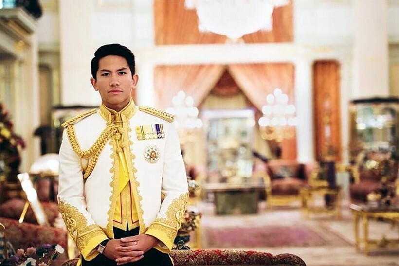 Thực hư thông tin Hoàng tử Brunei xách đôi giày 17 triệu USD sang Việt Nam tìm vợ