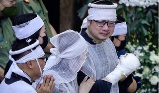 Tang lễ 4 bà cháu tử vong trong vụ cháy nhà tại Hà Nội: Người thân, bạn bè đau đớn tột cùng 