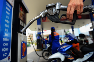 Giá xăng tiếp tục tăng hơn 500 đồng/lít trong kỳ điều hành 1/6