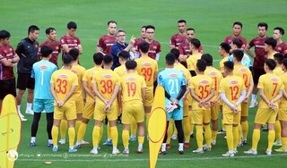 HLV Troussier chốt danh sách đội tuyển Việt Nam thi đấu với Hong Kong